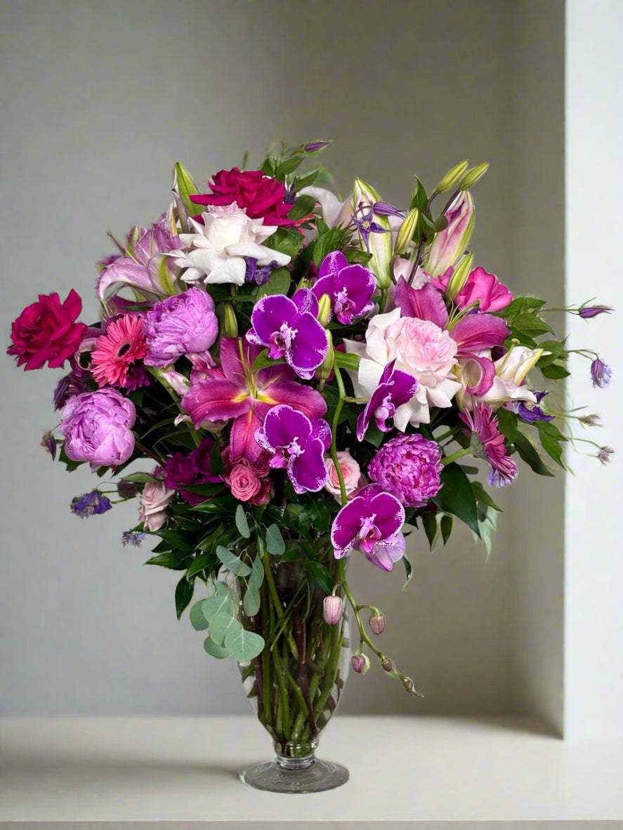 Bouquet in vase "Elysian Beauty"